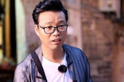 ​与患病原配离婚，转头娶娇妻，名和利，救不了“薄情寡义”的王迅