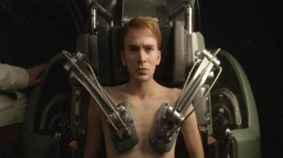 ​原来瘦小的美国队长是这么拍的，搭戏演员对着他的胸部说话