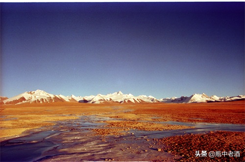 1996年的长江源头，唐古拉山脉主峰各拉丹东雪山