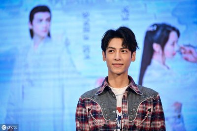 ​罗云熙结婚了吗 罗云熙谈过几段恋爱揭秘