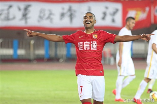 2018中超联赛第二轮比赛  恒大5比0大胜亚泰