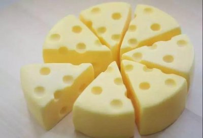 ​教你在家用牛奶自制奶酪块，只需简单几步，细腻嫩滑，奶香味十足