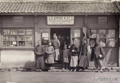 ​清朝官员生活揭秘：上朝只是冰山一角，下朝是炼狱般的苦楚！