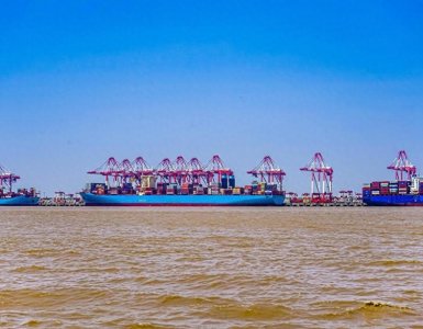 ​中美贸易战：全球经济的冲击与前景展望