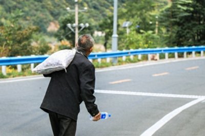 ​媒体经常说，中国已经进入老龄化