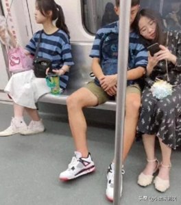 ​哈哈一笑，60张搞笑动图：这种设计，定是喝醉，才想得出来！