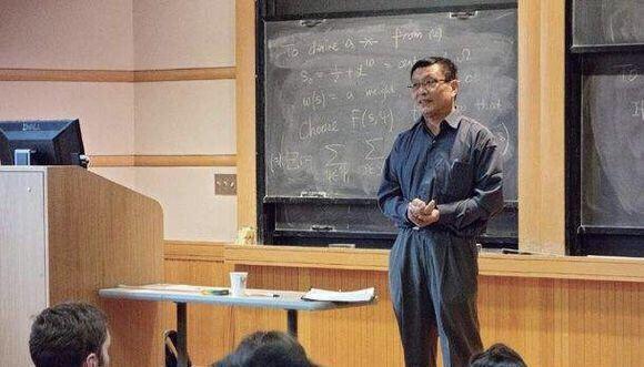 北大天才,却因一事沦为流浪汉,沉寂30年破解200年世界难题