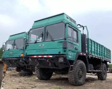 ​世界军用拖车系列九六：钢板弹簧悬架用到极致的德国MAN牵引车