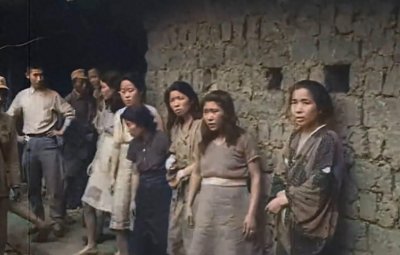 ​1944年，我军解救幸存慰安妇珍贵画面，发现日军屠杀慰安妇的铁证