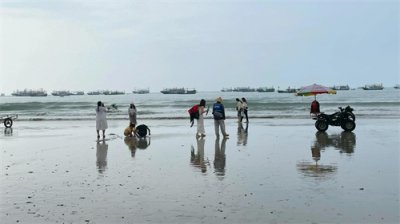 ​外地人去北海银滩在哪里下车最合适？我们搞了一上午才明白 ！