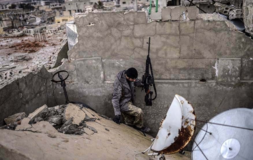 狙击手的传奇，孤身击毙220名is恐怖分子的勇士