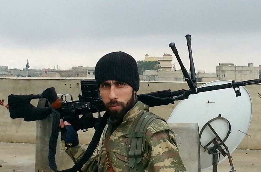 狙击手的传奇，孤身击毙220名is恐怖分子的勇士