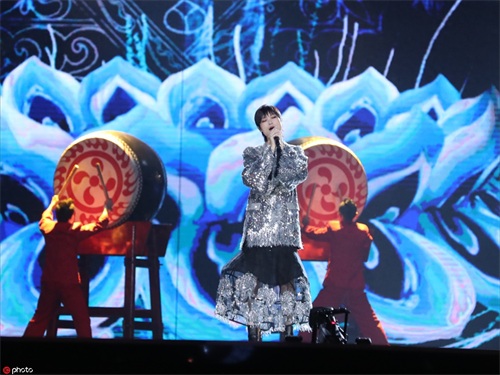 王景春咏梅凭《地久天长》分获最佳男女主角 胡歌霍建华合体颁奖