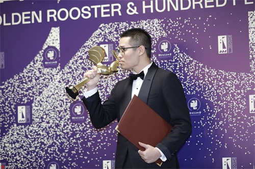 王景春咏梅凭《地久天长》分获最佳男女主角 胡歌霍建华合体颁奖