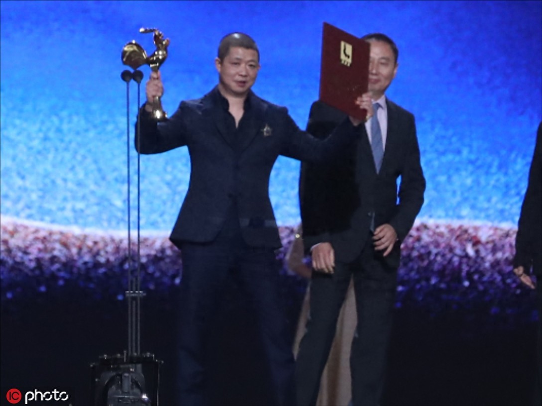 王景春咏梅凭《地久天长》分获最佳男女主角 胡歌霍建华合体颁奖