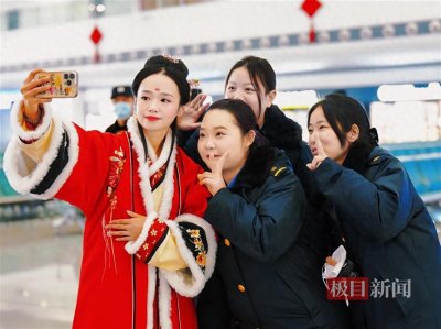 ​汉十高铁5年送客超3500万人次：武汉人到襄阳十堰过周末“说走就走”