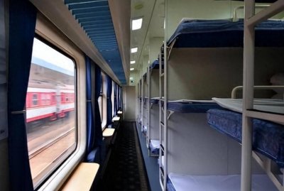 ​震撼！全程727公里，无停站，夜间行驶的全卧铺火车来袭！