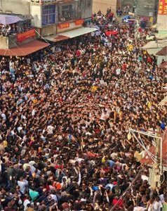 ​## 千年薪火相传，盐灶拖神：一场人与神的狂欢