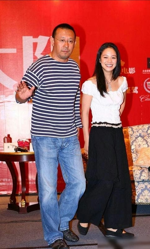 姜文老婆周韵很厉害的（著名导演姜文的妻子是谁）