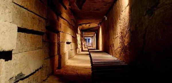 他们三人尊称盗墓贼的祖师爷, 最后一位靠盗墓起家成就霸业