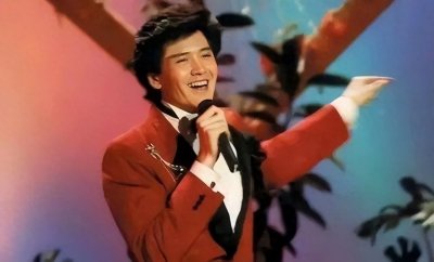 ​62 岁费翔终生不娶只因一人，妈妈毕丽娜称其结婚对象只有林青霞