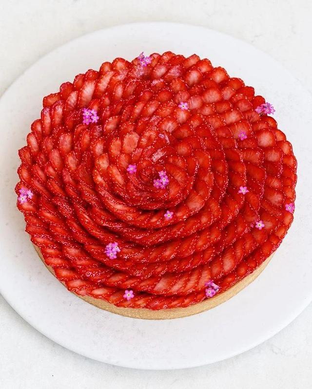 70款创意蛋糕设计（这40款简约风蛋糕）(19)