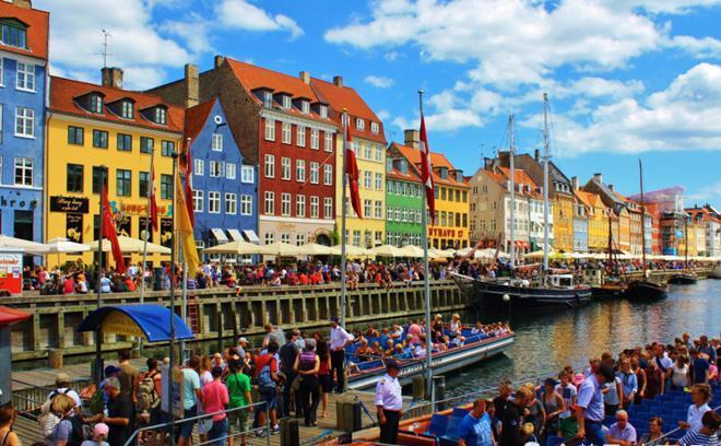 全球最幸福的城市，被誉为波罗的海的女儿，古典与现代融为一体