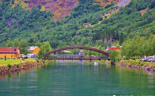 全球最幸福的城市，被誉为波罗的海的女儿，古典与现代融为一体