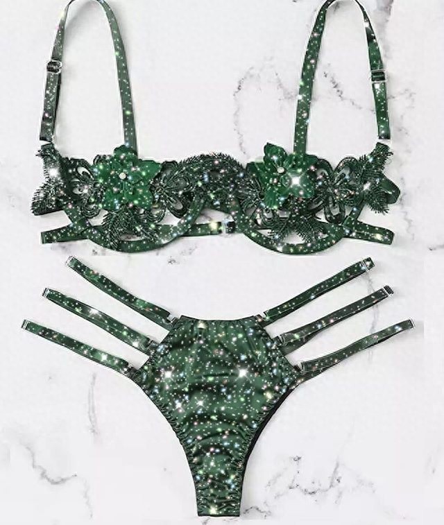 比基尼——比世界上最小的泳衣还要小