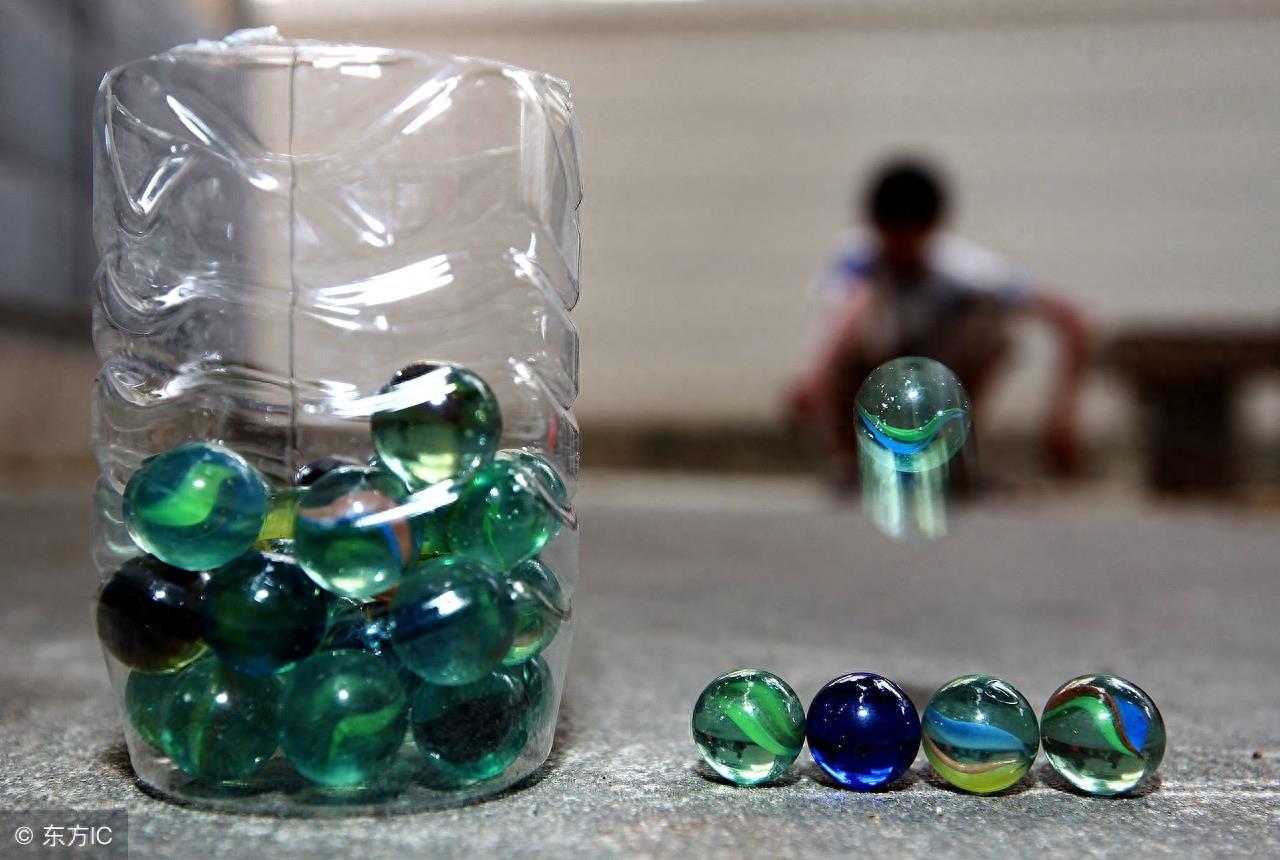 农村小孩们日常的玩具，溜溜蛋了解一下