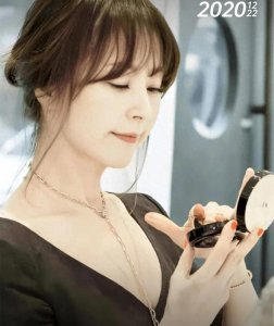 ​60岁徐贞姬：10万小鲜肉求娶，嫁小30岁富豪，前夫家暴直接踹