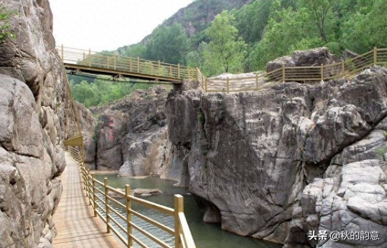 北京延庆百里画廊,实现“镇景合一”的大型国家4A级旅游景区