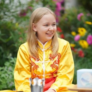 ​美国萌娃最喜欢的中国节日是啥？她给出的理由令人无法反驳……