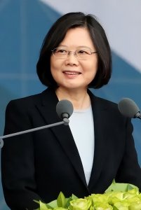 蔡英文身世曝光，父亲是历史大汉奸，母亲又为日本人生过孩子！