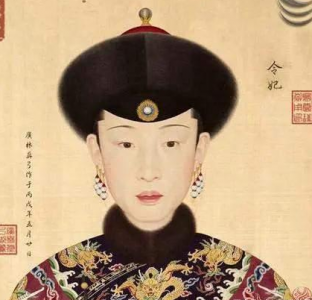 ​富察皇后去世后，令妃凭什么独得恩宠？