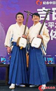 ​被他们用来演绎《火影忍者》的日本三味线，原来和丝绸之路有关……