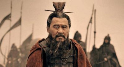 曹操送一个空食盒荀彧什么意思，曹操真的想杀荀彧吗