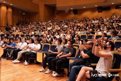 ​视障青年演奏家王子安：在音乐的世界里做“追光者”