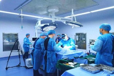 ​“中国首例冷冻人”展文莲，计划30年后复活，如今丈夫已有新对象