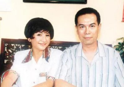 ​“武侠影后”郑佩佩：25岁嫁人，8次怀孕4次流产，如今75岁怎样了