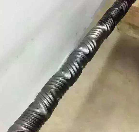 有人拍到了金箍棒，金箍棒惊现孙悟空古墓中