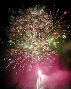 ​# 今年烟花与以往相对比：网红烟花推荐与价格揭秘！