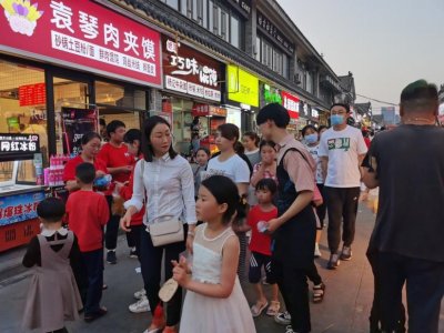 ​娃哈哈苏打水2020英雄联盟职业联赛官方合作伙伴联赛指定饮用水