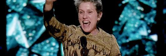 奥斯卡最出风头人物：水形物语男主“鱼人”现身、全程